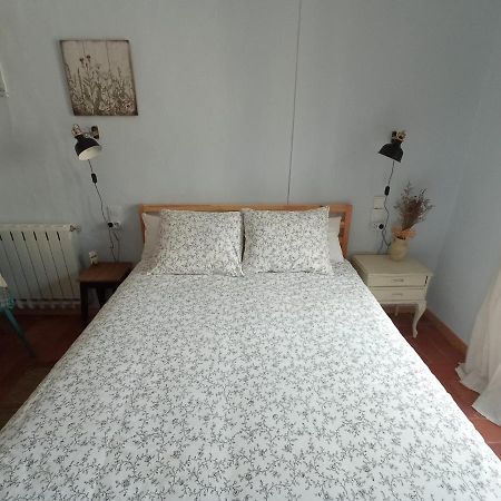 Les Magranes Bed & Breakfast Argelaguer Ngoại thất bức ảnh