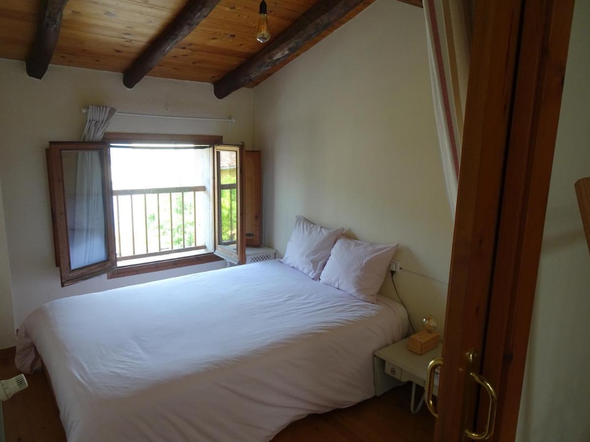 Les Magranes Bed & Breakfast Argelaguer Ngoại thất bức ảnh